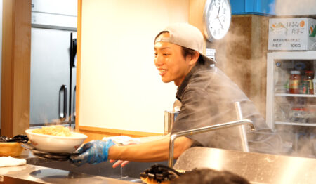 ラーメン 豚山 恵比寿店【新卒正社員募集】