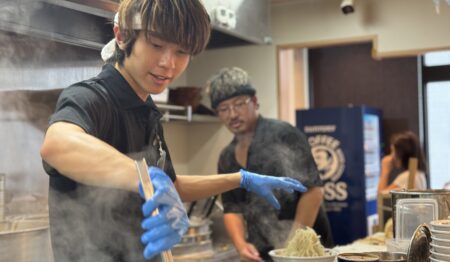 ラーメン 豚山 環２下永谷店【正社員募集】