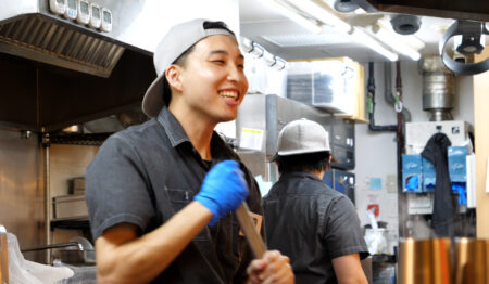 ラーメン 豚山 長久手店【新卒正社員募集】