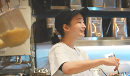 油そば 元祖油堂 北千住東口店【新卒正社員募集】