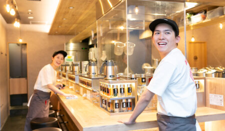 油そば 元祖油堂 CIAL横浜店【正社員募集】