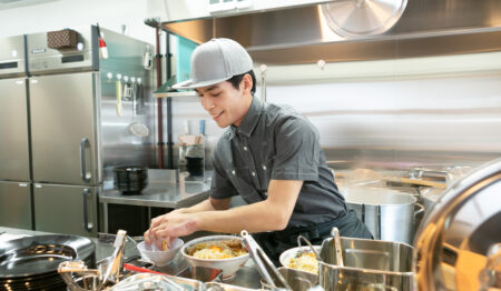 ラーメン 豚山 大船店【店長候補の正社員募集】