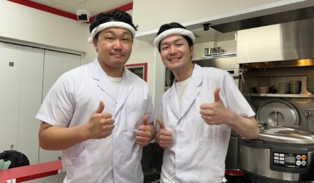 ラーメン 新橋ニューともちん 蒲田西口駅前店【店長候補の正社員募集】